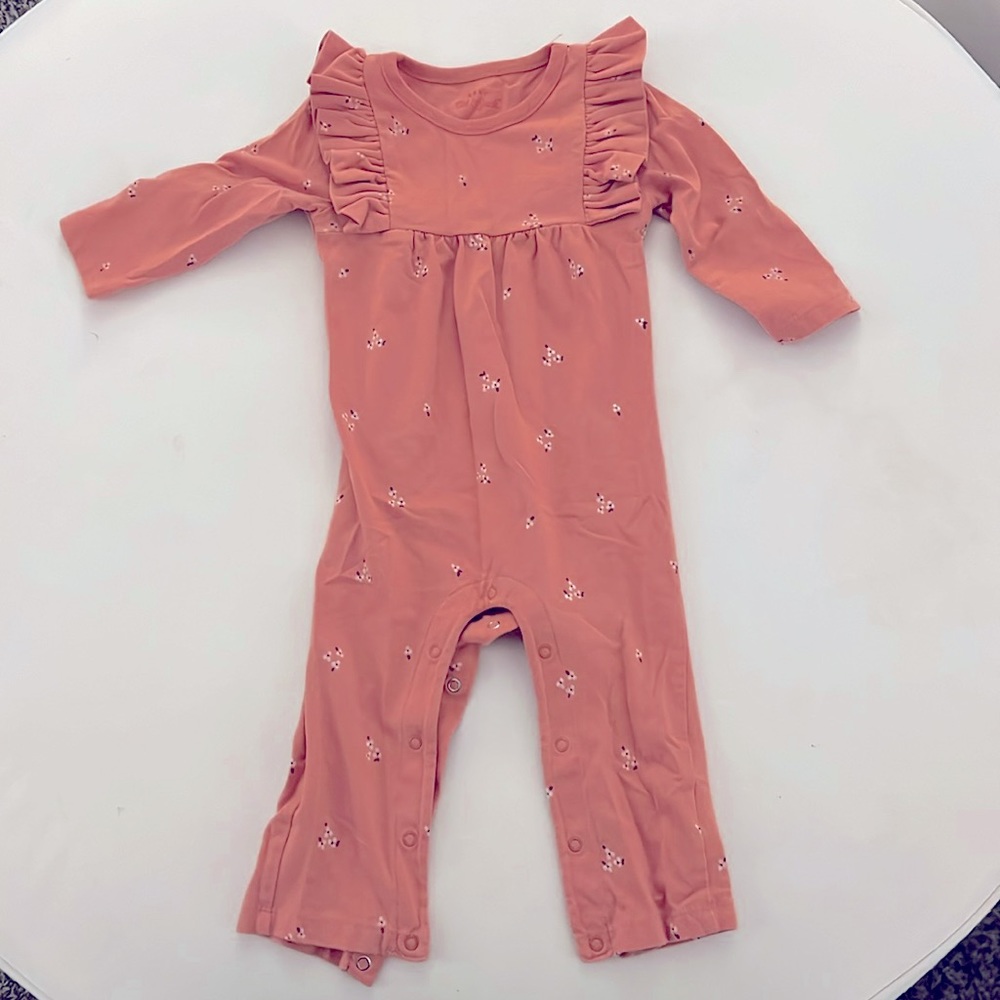 Cat & Jack 6-9M Long Sleeve Onesie